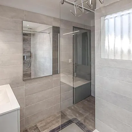 Сasa de vacaciones Awesome In With Kitchen